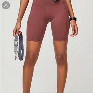Figs Biker Shorts in Mauve Brown